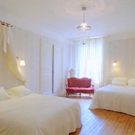 Hotel De La Providence Égliseneuve-dʼEntraigues Esterno foto