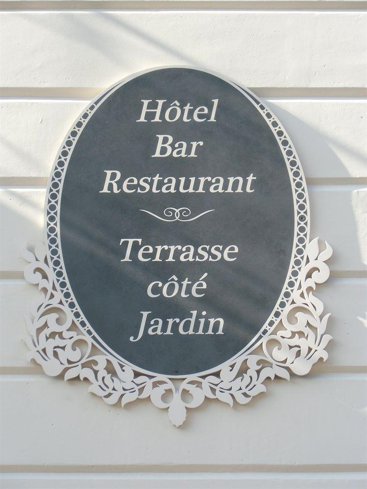 Hotel De La Providence Égliseneuve-dʼEntraigues Esterno foto